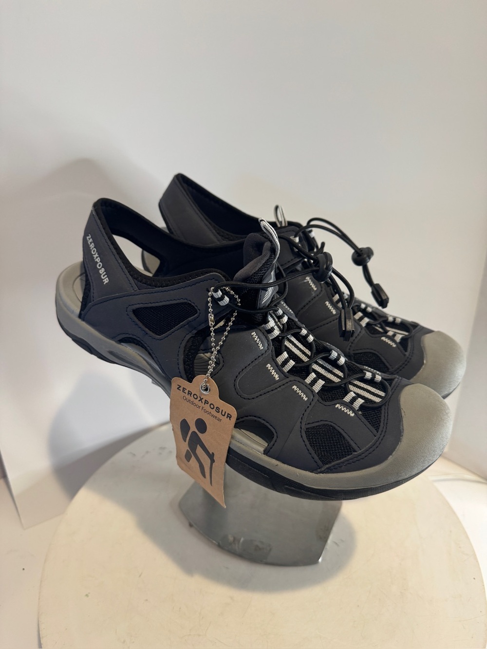 ZeroXposur Wallowa River Closed Toe Men's Sandals size 11 New